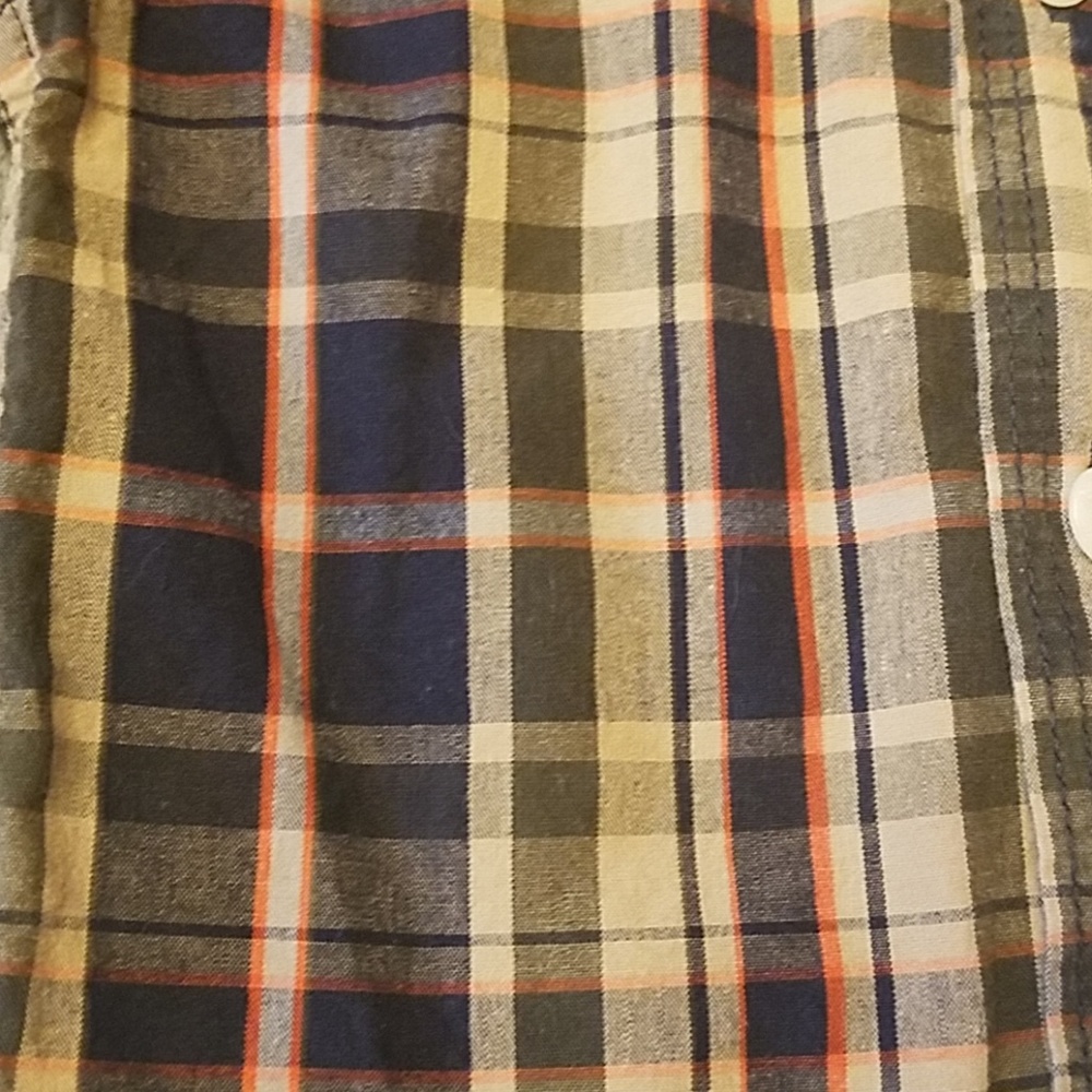 Shirts - Picture 5 of 5